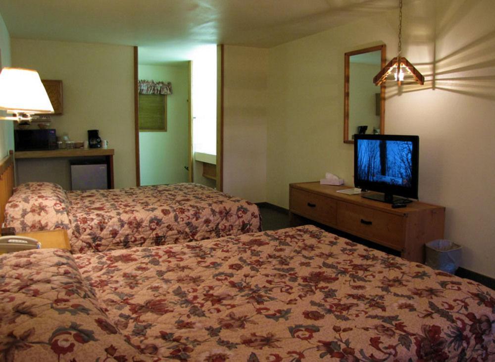 Motel Forks Motel 2*